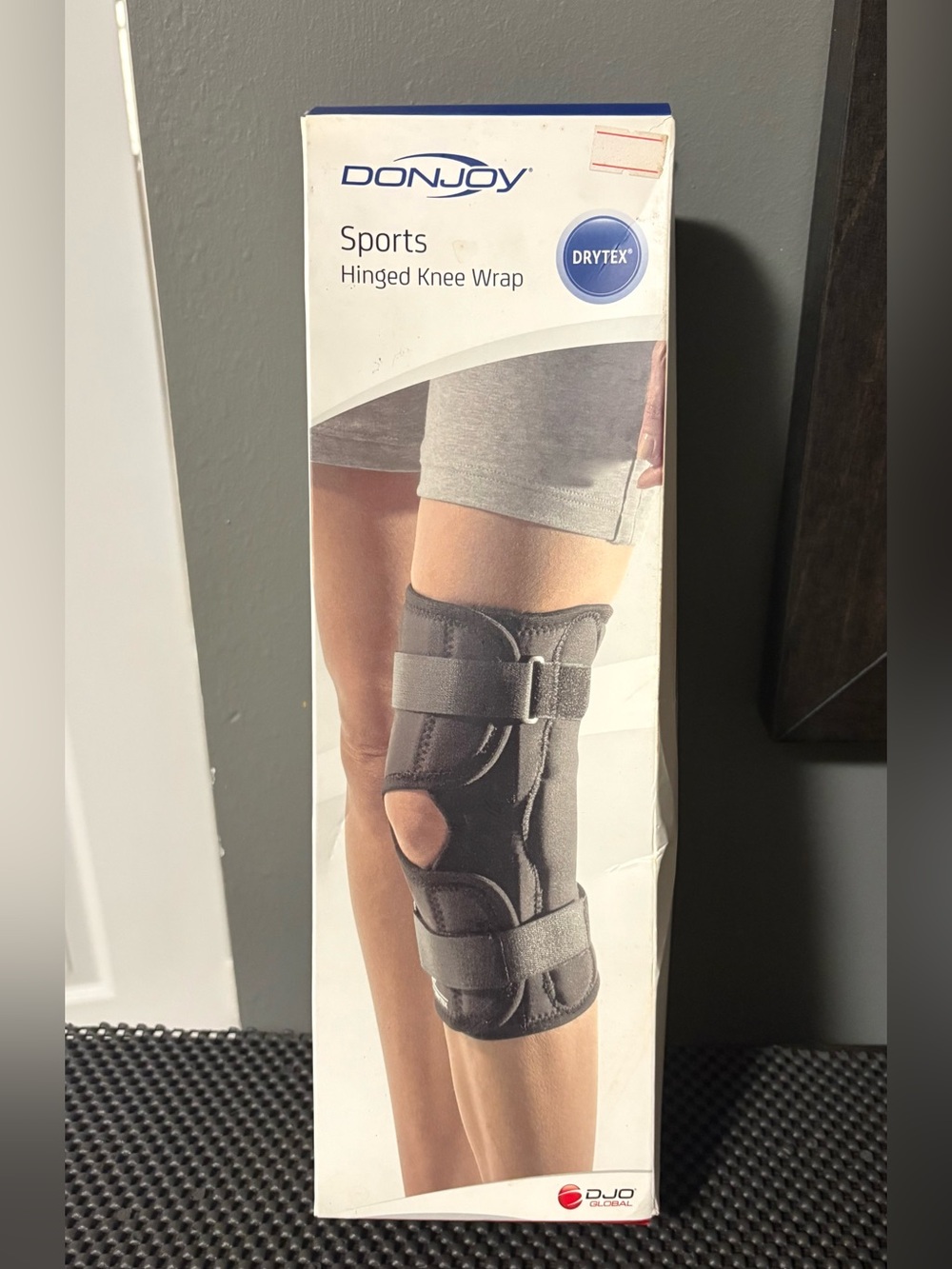 DonJoy Sports Hinged Knee Wrap